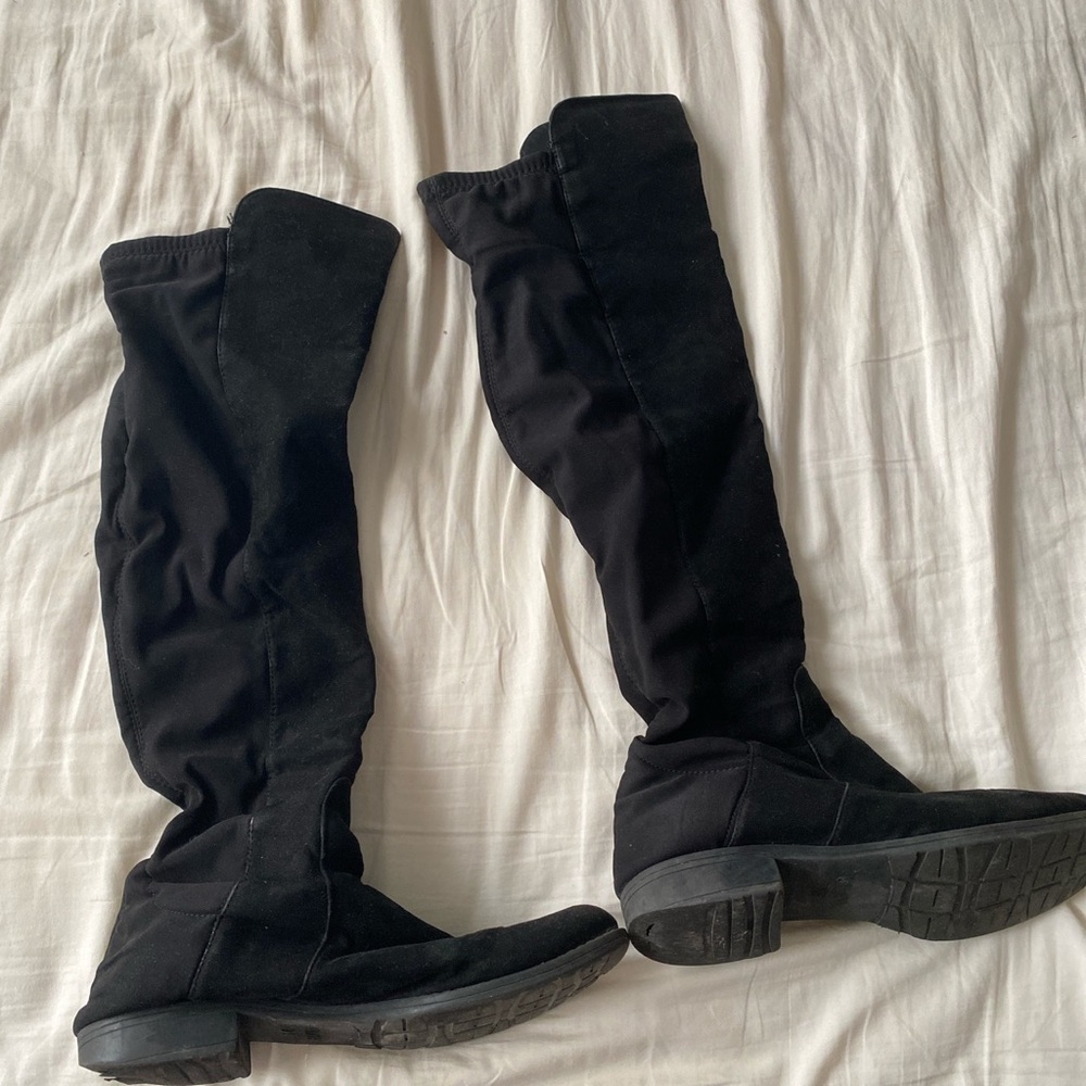 Black Knee high boots